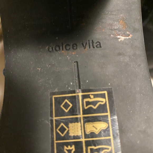 Buttery soft leather lace up booties Dolce Vita size 7 - Picture 3 of 4